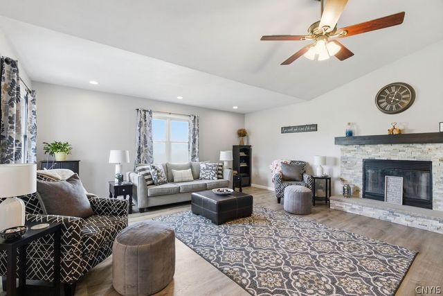 7105 Lakemist Drive, Cicero, NY 13039