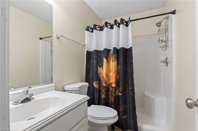 1526 Creek CT, Williamsburg, VA 23185