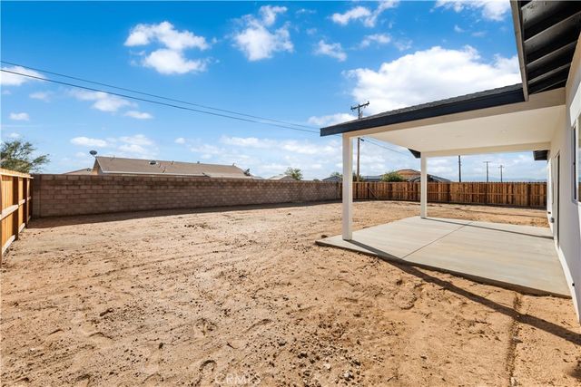 8624 Forest Blvd, California City, CA 93505