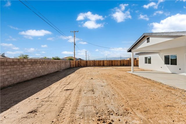 8624 Forest Blvd, California City, CA 93505