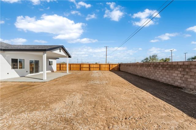 8624 Forest Blvd, California City, CA 93505