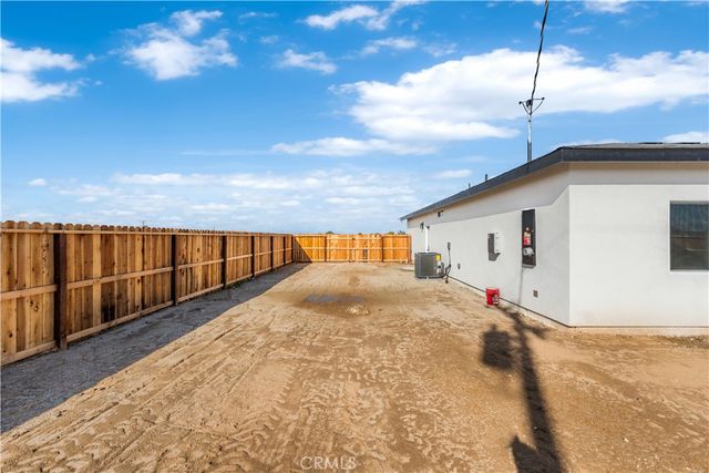 8624 Forest Blvd, California City, CA 93505