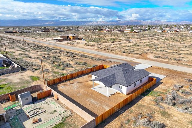 8624 Forest Blvd, California City, CA 93505