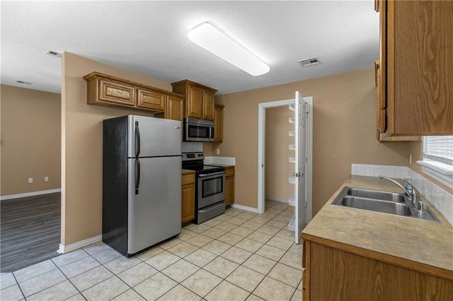 501 Firewood Drive, Centerton, AR 72719