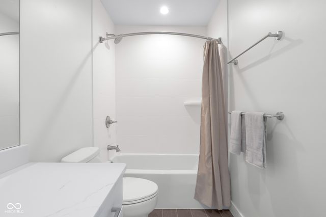 822 7th Street, Columbus, IN 47201