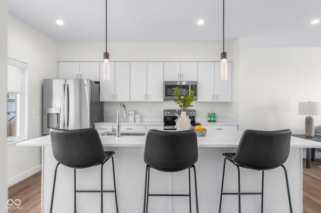 822 7th Street, Columbus, IN 47201