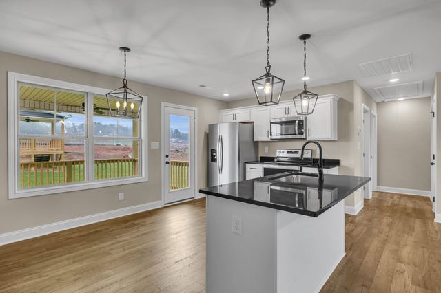 16 Echo Ridge, Oak Grove, KY 42262