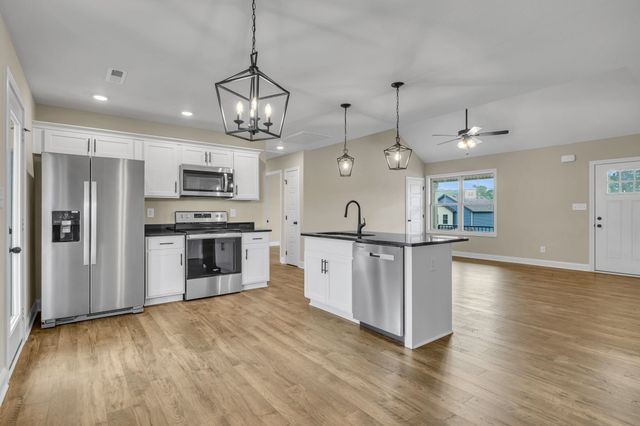 16 Echo Ridge, Oak Grove, KY 42262