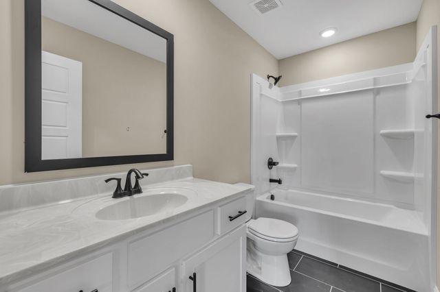 16 Echo Ridge, Oak Grove, KY 42262