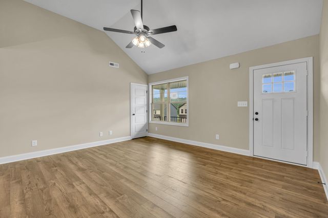 16 Echo Ridge, Oak Grove, KY 42262