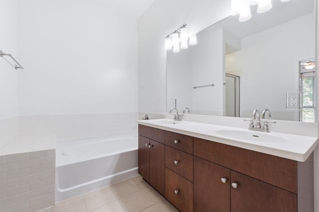 200 Manufacturers Road Apt 246, Chattanooga, TN 37405
