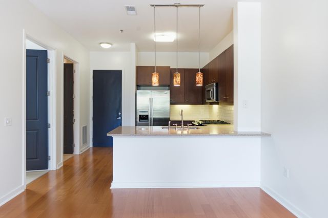 200 Manufacturers Road Apt 246, Chattanooga, TN 37405