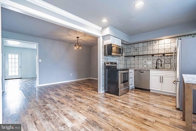 418 JACKSON ST, Pennsburg, PA 18073