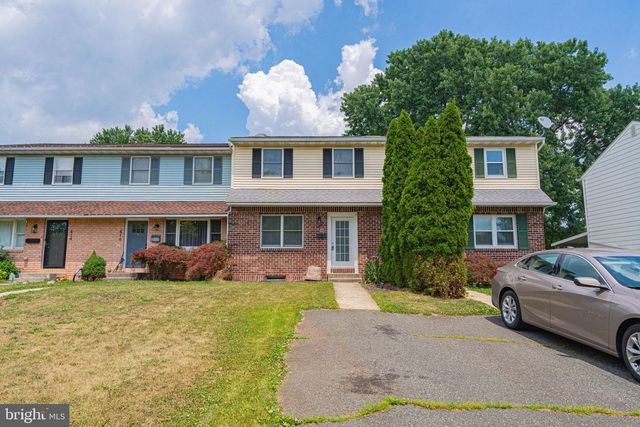 418 JACKSON ST, Pennsburg, PA 18073