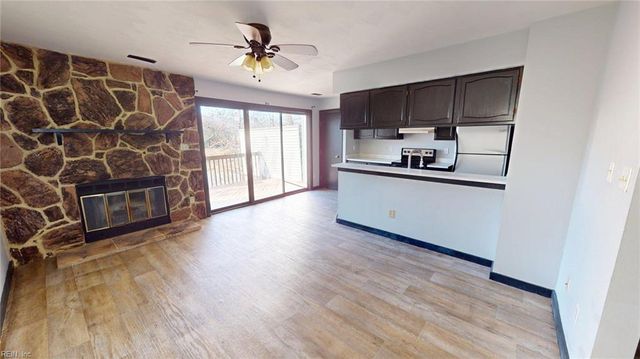 367 Bridgewater DR, Newport News, VA 23603