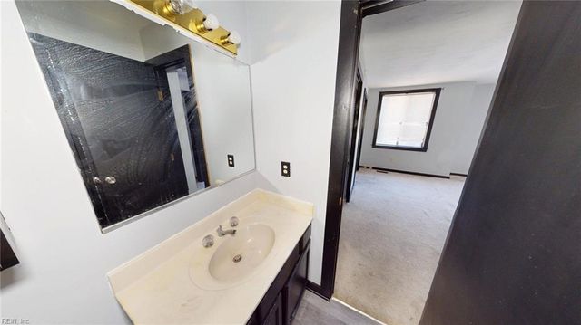 367 Bridgewater DR, Newport News, VA 23603