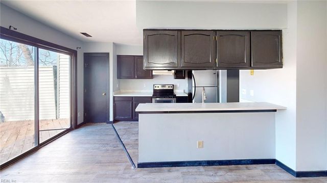 367 Bridgewater DR, Newport News, VA 23603