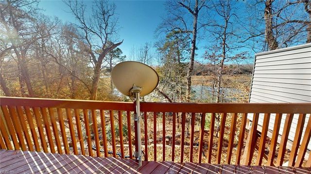 367 Bridgewater DR, Newport News, VA 23603