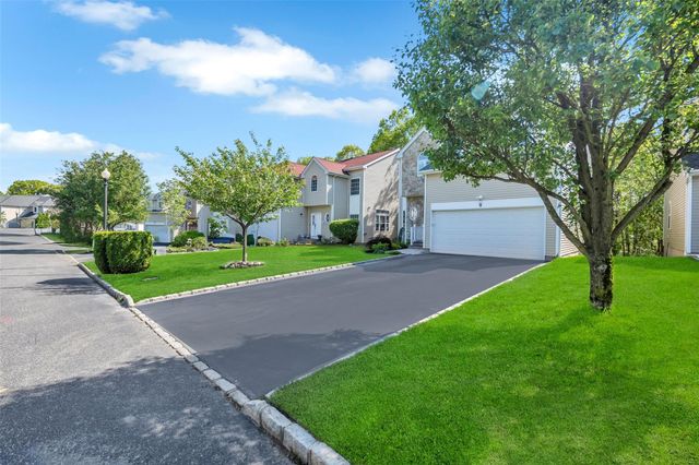 3 Sunflower Ridge Road, South Setauket, NY 11720