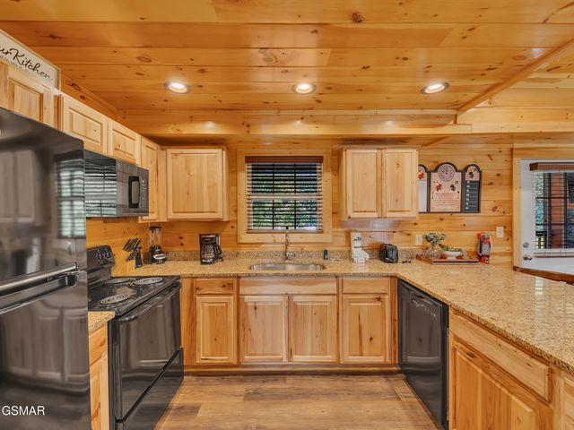 216 Caton Road, Sevierville, TN 37862