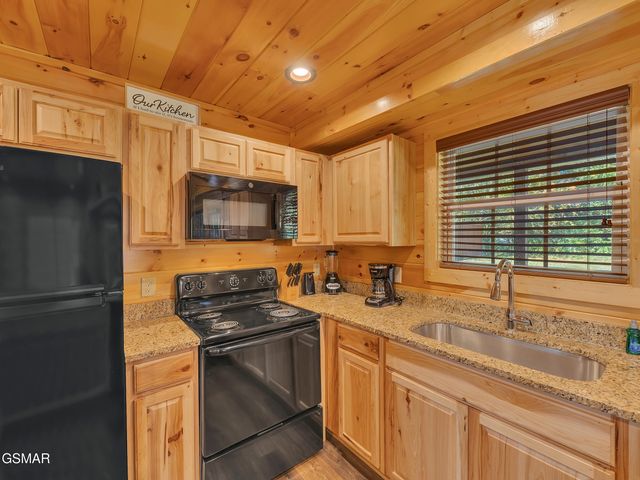 216 Caton Road, Sevierville, TN 37862