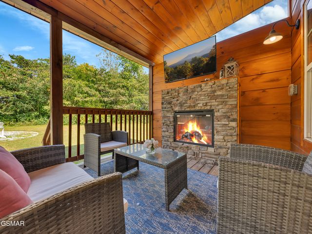 216 Caton Road, Sevierville, TN 37862