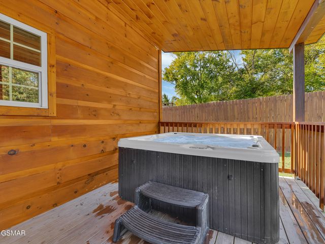 216 Caton Road, Sevierville, TN 37862