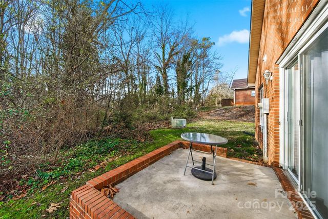 102 Brandywine Drive NE T1, Conover, NC 28613
