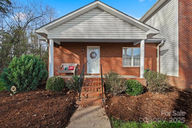 102 Brandywine Drive NE T1, Conover, NC 28613