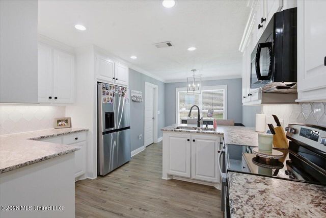 515 Westfield Drive, Pearl, MS 39208