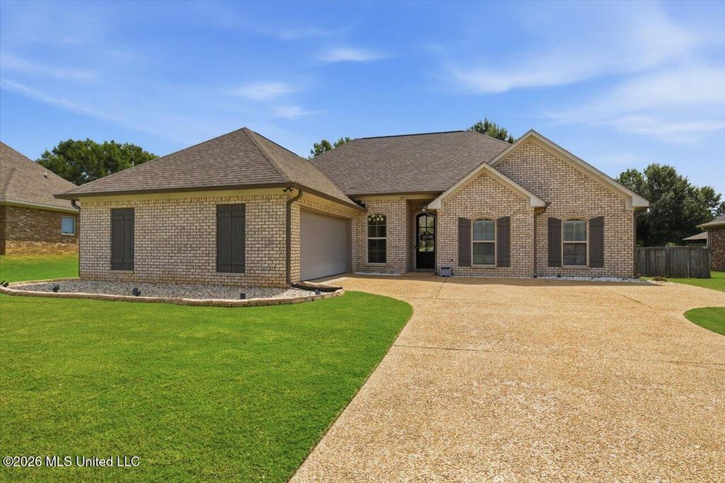 515 Westfield Drive, Pearl, MS 39208
