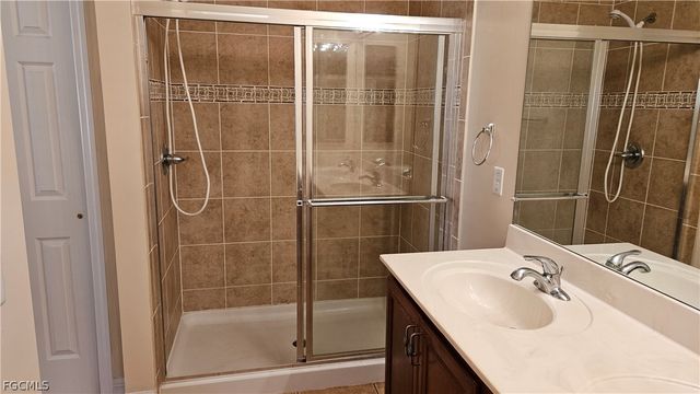 9224 Aegean CIR, Lehigh Acres, FL 33936