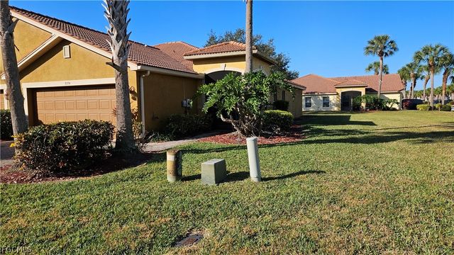 9224 Aegean CIR, Lehigh Acres, FL 33936