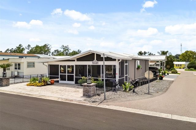 131 CENTER CREST BOULEVARD, Davenport, FL 33837