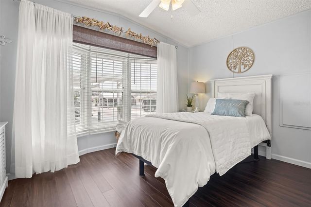 131 CENTER CREST BOULEVARD, Davenport, FL 33837