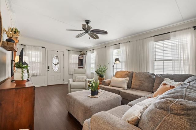 131 CENTER CREST BOULEVARD, Davenport, FL 33837