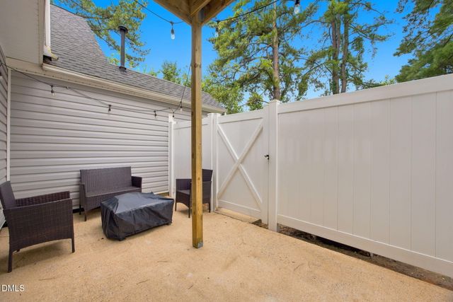 5003 Avenida Del Sol Drive, Raleigh, NC 27616
