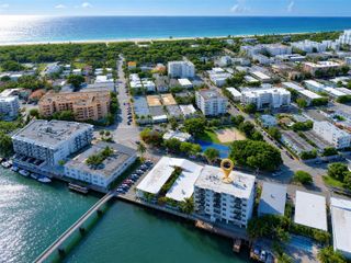 8024 Tatum Waterway Drive 2B, Miami Beach, FL 33141