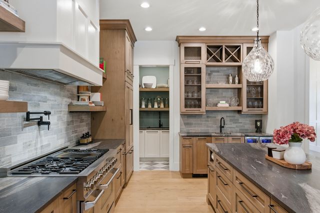 4085 Seabiscuit Lane, Awendaw, SC 29429