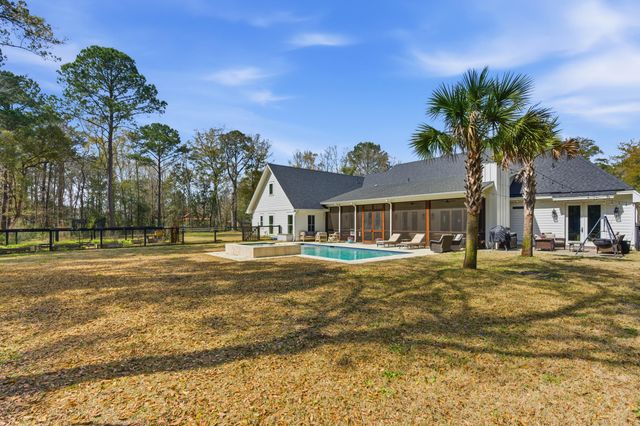 4085 Seabiscuit Lane, Awendaw, SC 29429