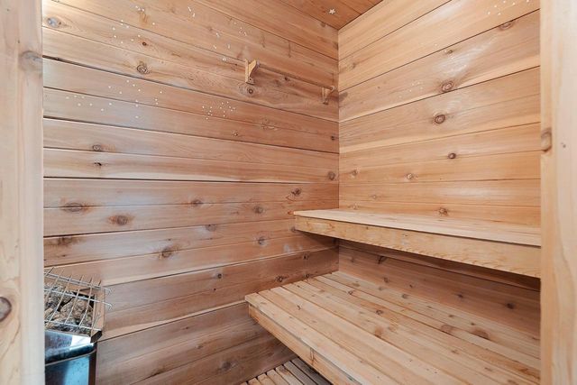 1313 SORRENTO DRIVE, Green Bay, WI 54304