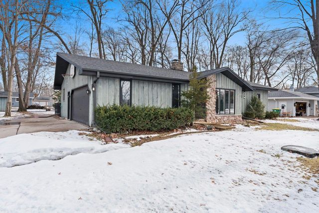 1313 SORRENTO DRIVE, Green Bay, WI 54304