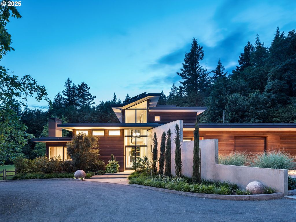 448 Nw SKYLINE Blvd, Portland, OR 97229
