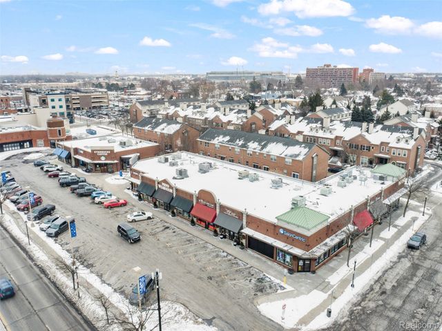 22200 Abbey Lane, Dearborn, MI 48124