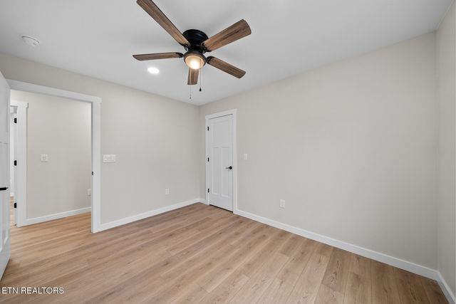 6226 Osage Rd, Crossville, TN 38572