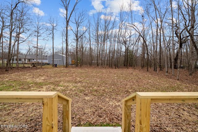 6226 Osage Rd, Crossville, TN 38572