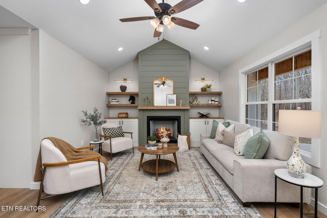 6226 Osage Rd, Crossville, TN 38572