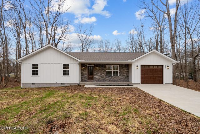 6226 Osage Rd, Crossville, TN 38572