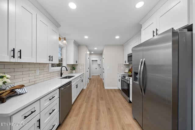 6226 Osage Rd, Crossville, TN 38572