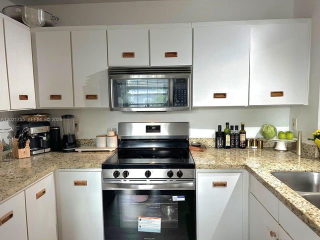421 NE 210th Cir Ter 203-26, Miami, FL 33179